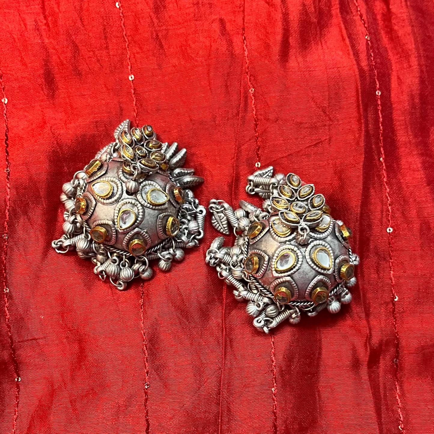 Peela Jhumka