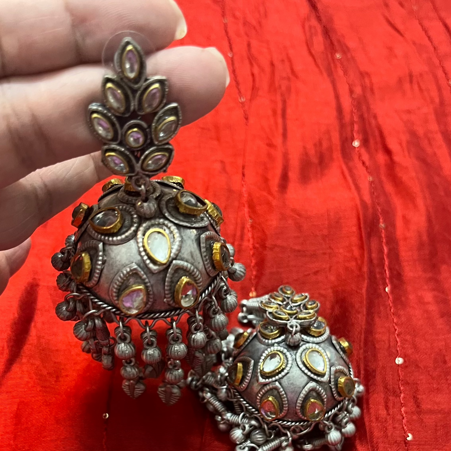 Peela Jhumka