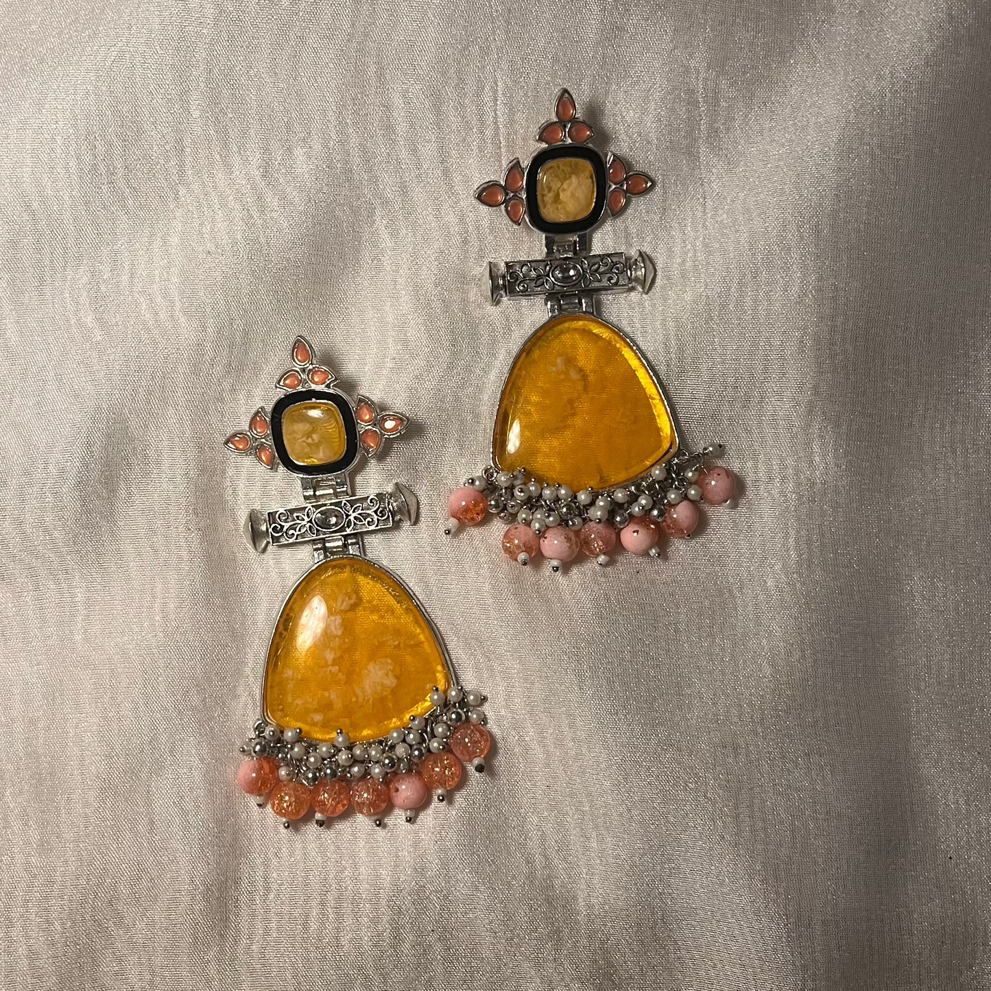 yellow Luminary Links