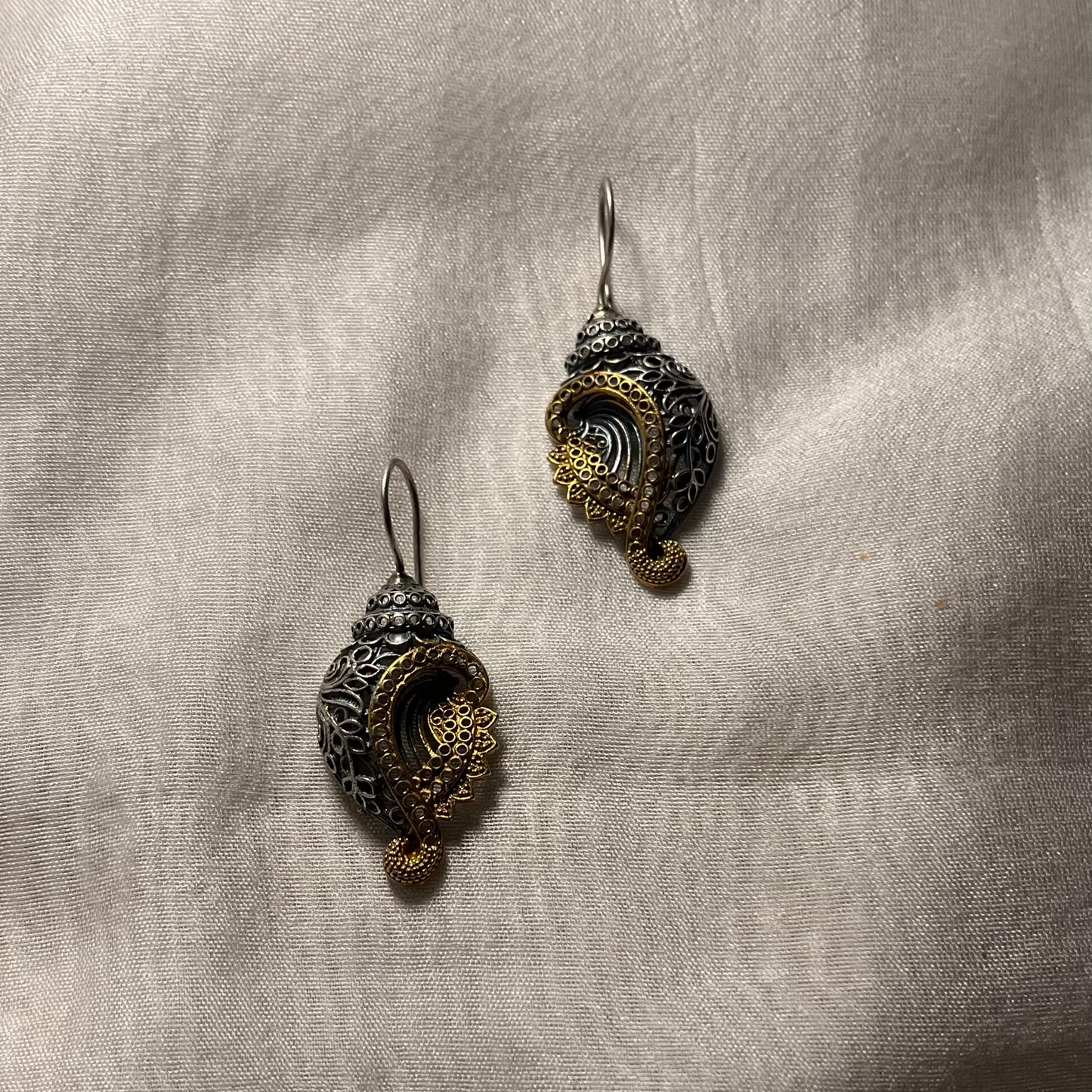 Shankh Earrings