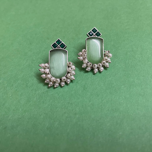 Daksha light green